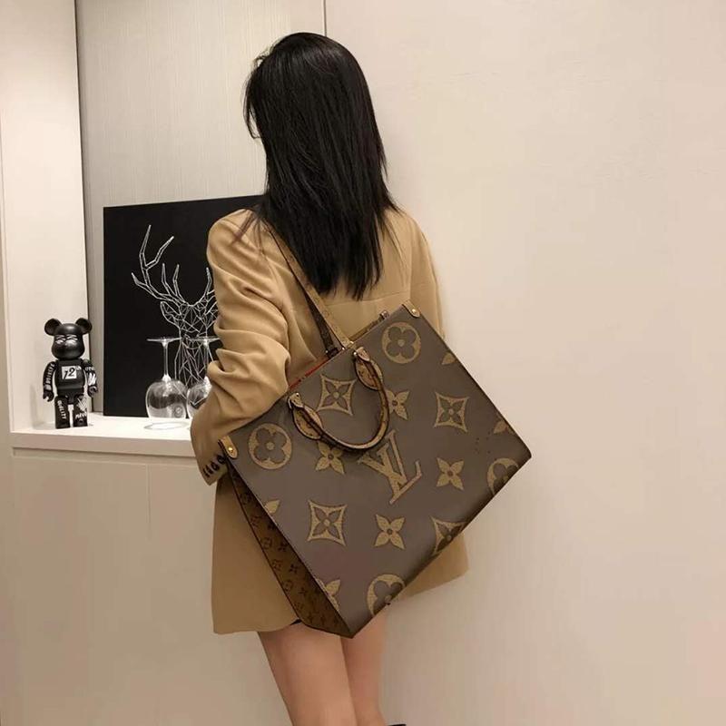 LV（ルイヴィトン）ONTHEGOラージハンドバッグ