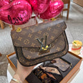 Lv Passy メッセンジャーバッグ