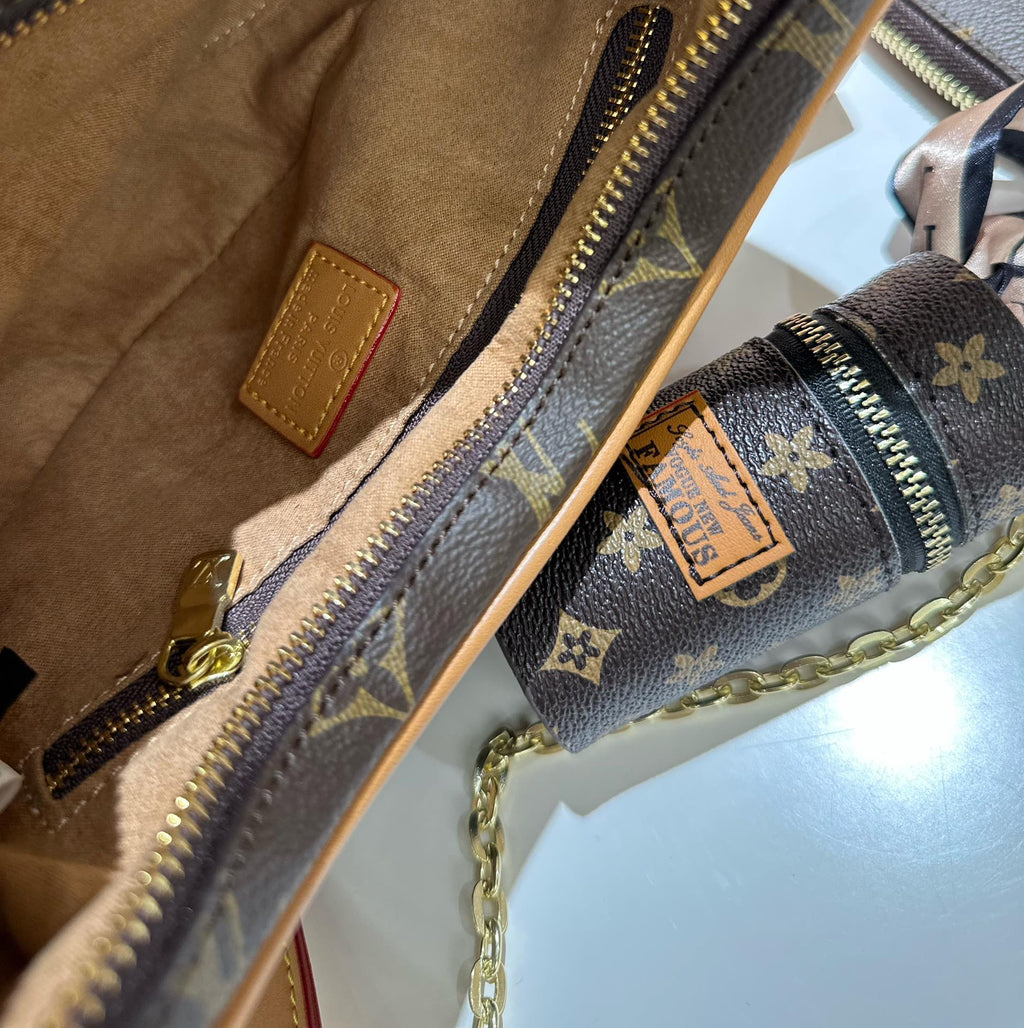 Iv Vitage の新しい中古ピーバッグ Lv marel 中古バッグです