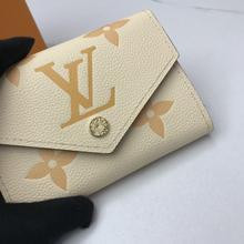 LV（ルイヴィトン）VICTORINEウォレット