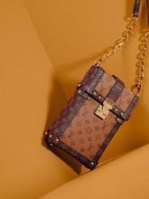 LV（ルイヴィトン）TRUNKVERTICALチェーンバッグ