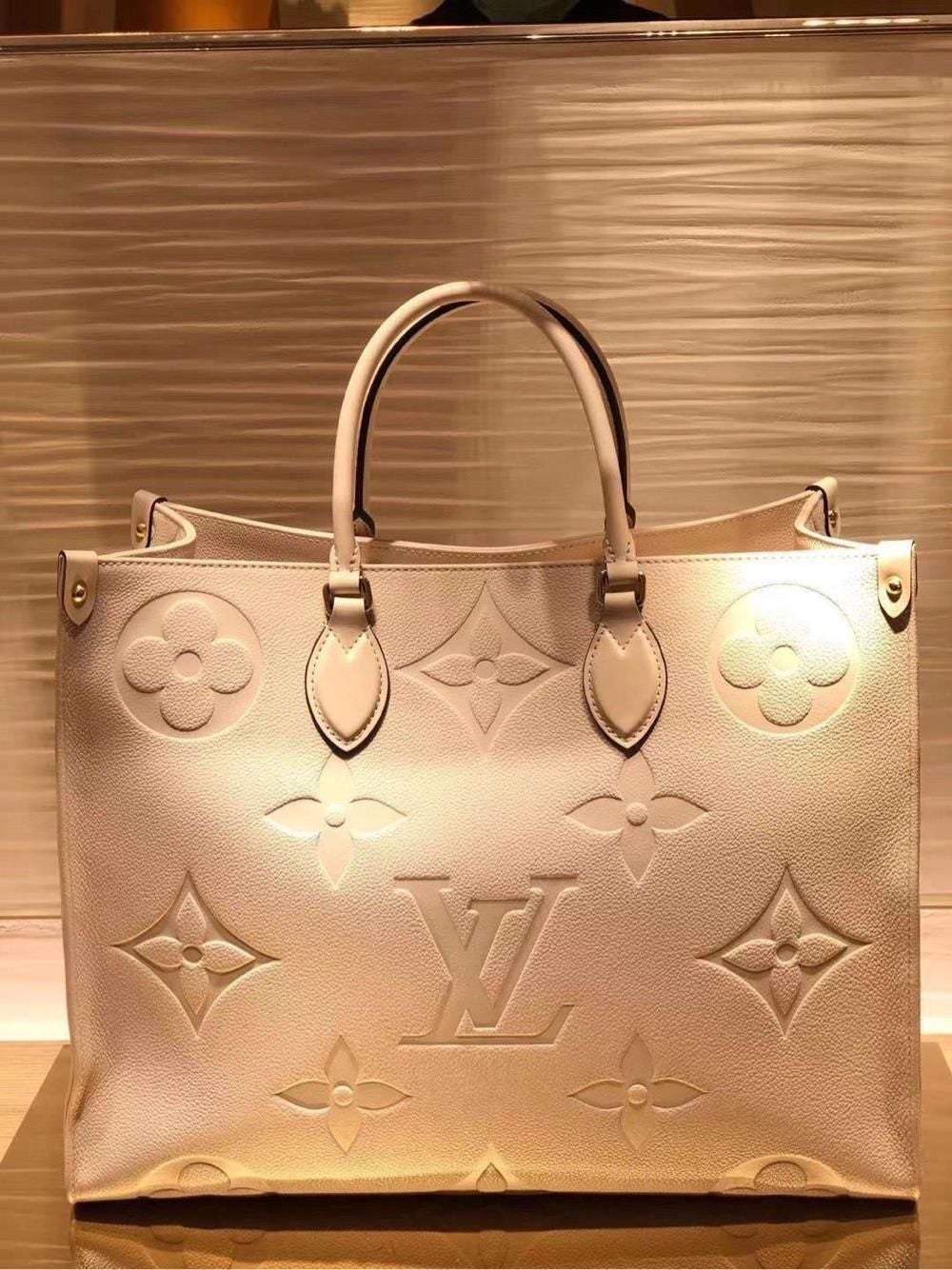 LV（ルイヴィトン）ONTHEGOラージハンドバッグ