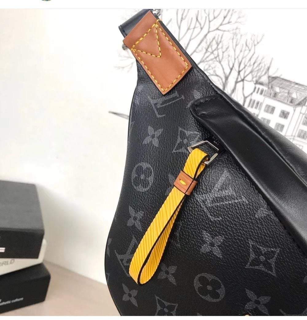 LV（ルイヴィトン）ディスカバリー・バムバッグ