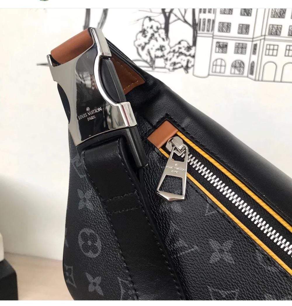LV（ルイヴィトン）ディスカバリー・バムバッグ
